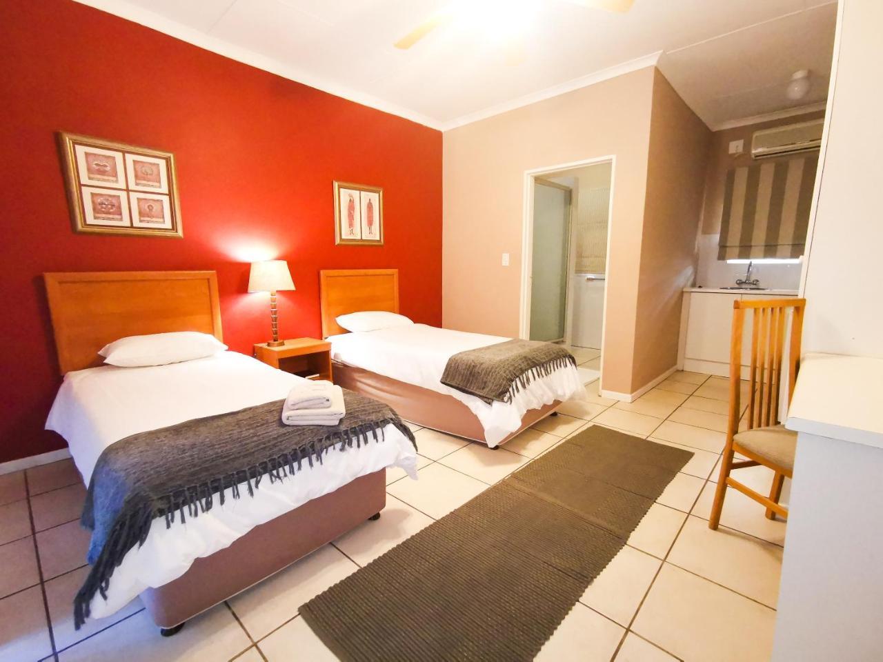 Loerie Guesthouse Hoedspruit Exterior foto